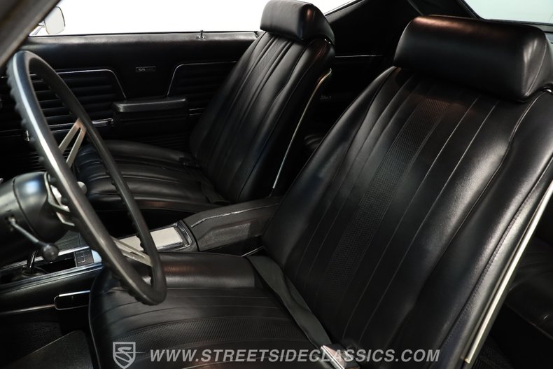 Chevrolet-Chevelle-1969-Olympic-Gold-Black-28