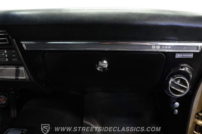 Chevrolet-Chevelle-1969-Olympic-Gold-Black-29