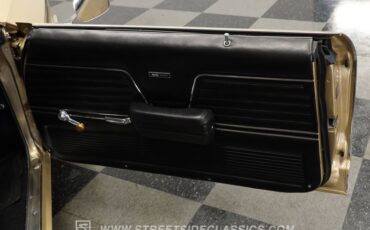 Chevrolet-Chevelle-1969-Olympic-Gold-Black-30