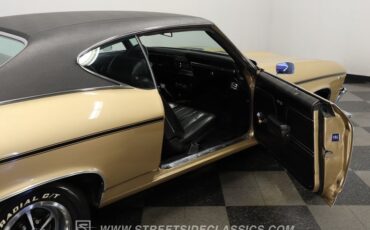 Chevrolet-Chevelle-1969-Olympic-Gold-Black-31