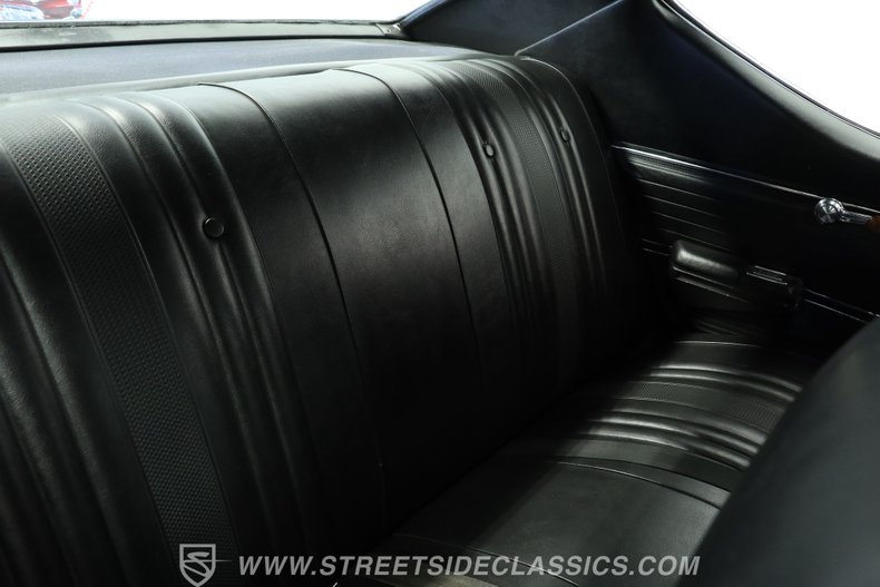 Chevrolet-Chevelle-1969-Olympic-Gold-Black-43