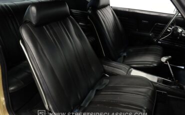 Chevrolet-Chevelle-1969-Olympic-Gold-Black-44