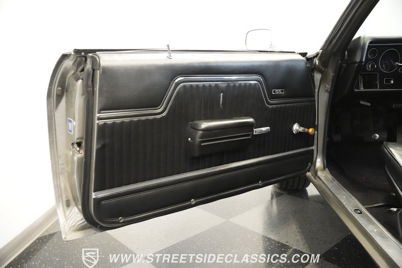 Chevrolet-Chevelle-1970-Shadow-Gray-Black-46