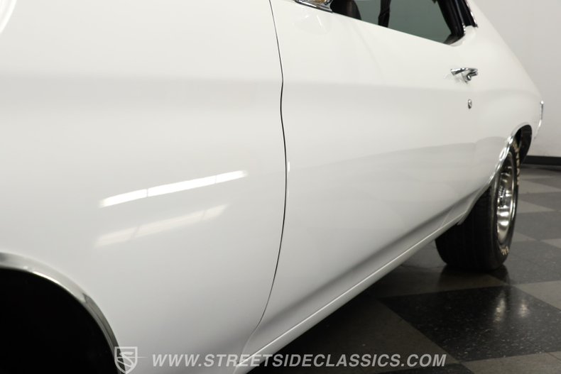 Chevrolet-Chevelle-1970-White-Black-1