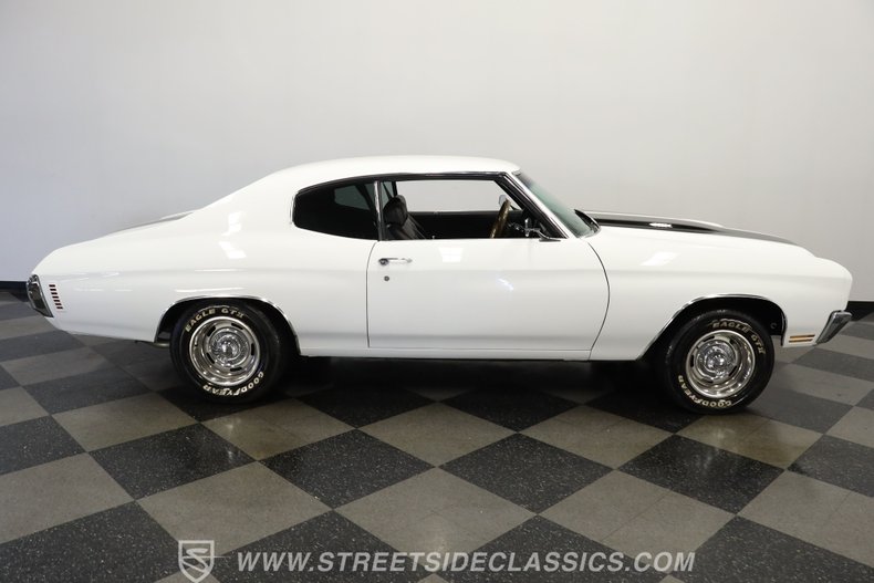 Chevrolet-Chevelle-1970-White-Black-22