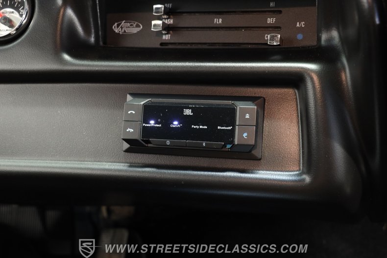 Chevrolet-Chevelle-1970-White-Black-37