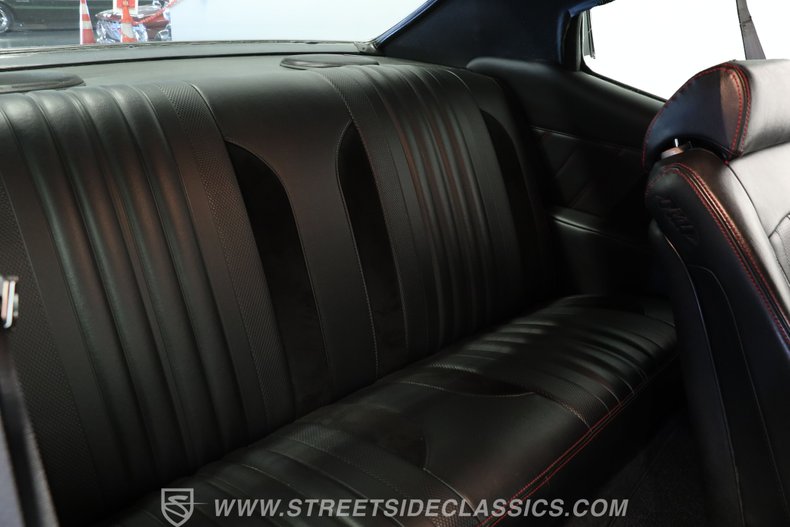 Chevrolet-Chevelle-1970-White-Black-42