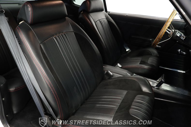 Chevrolet-Chevelle-1970-White-Black-43