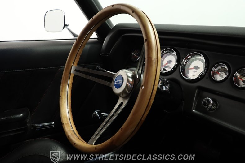 Chevrolet-Chevelle-1970-White-Black-46