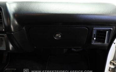 Chevrolet-Chevelle-1970-White-Black-47