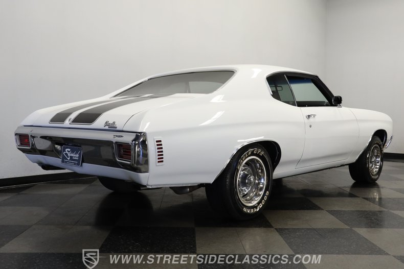 Chevrolet-Chevelle-1970-White-Black-5