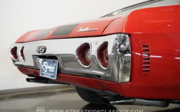 Chevrolet-Chevelle-1972-Red-Black-23
