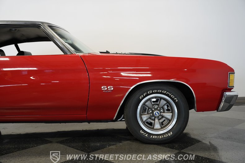 Chevrolet-Chevelle-1972-Red-Black-25