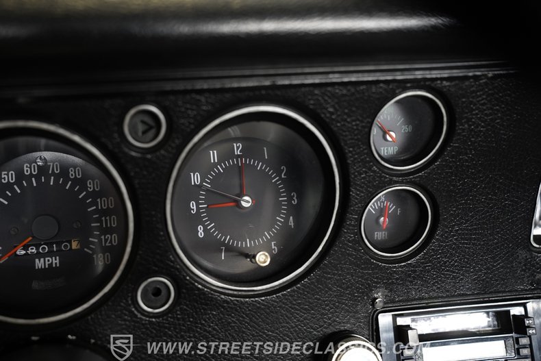 Chevrolet-Chevelle-1972-Red-Black-35