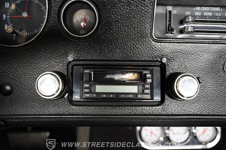 Chevrolet-Chevelle-1972-Red-Black-36