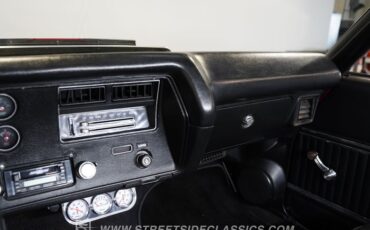 Chevrolet-Chevelle-1972-Red-Black-40