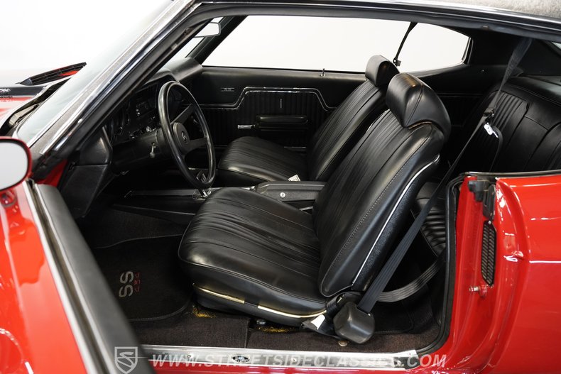 Chevrolet-Chevelle-1972-Red-Black-41