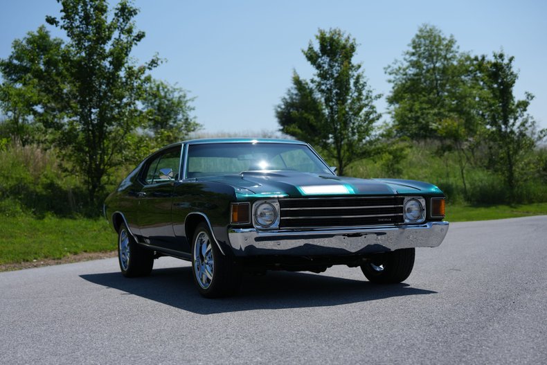 Chevrolet-Chevelle-1972-Tigerampx27s-Eye-Black-14