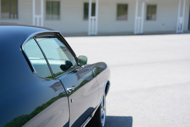 Chevrolet-Chevelle-1972-Tigerampx27s-Eye-Black-46