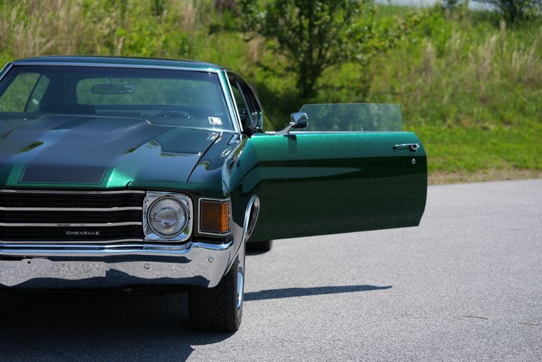 Chevrolet-Chevelle-1972-Tigerampx27s-Eye-Black-6