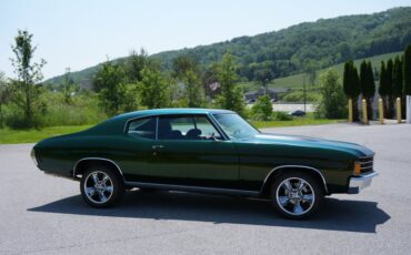 Chevrolet-Chevelle-1972-Tigerampx27s-Eye-Black-9