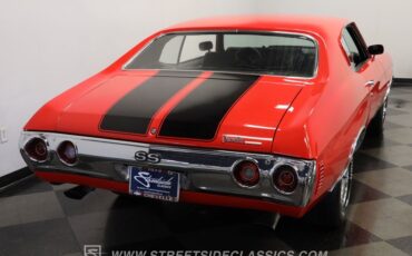 Chevrolet-Chevelle-1972-Torch-Red-Black-13