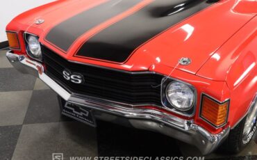 Chevrolet-Chevelle-1972-Torch-Red-Black-14