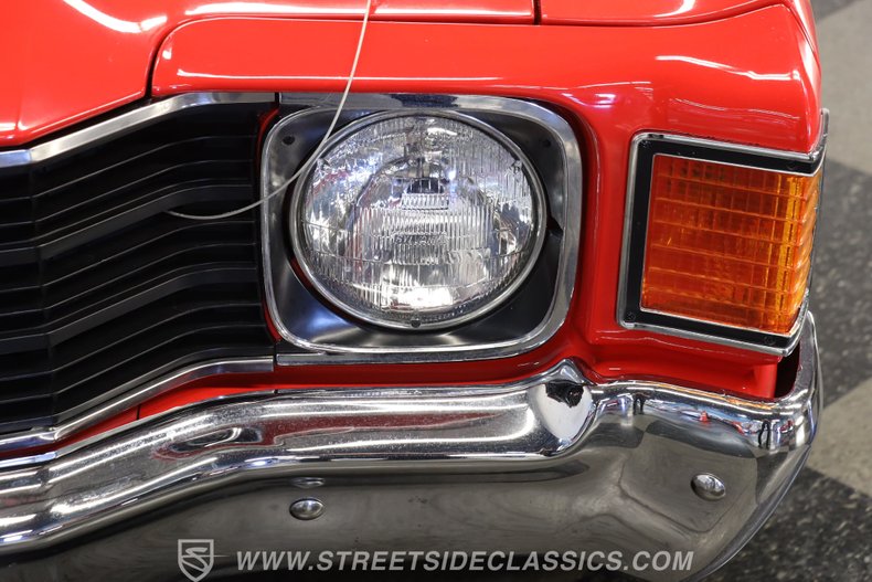 Chevrolet-Chevelle-1972-Torch-Red-Black-23
