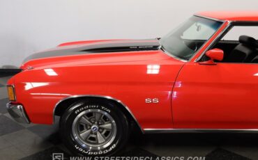 Chevrolet-Chevelle-1972-Torch-Red-Black-24