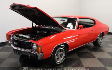 Chevrolet-Chevelle-1972-Torch-Red-Black-31