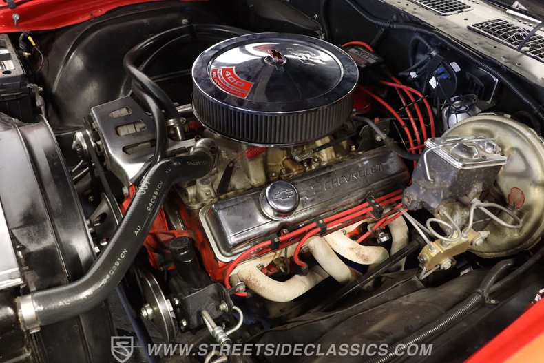 Chevrolet-Chevelle-1972-Torch-Red-Black-32