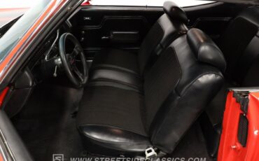 Chevrolet-Chevelle-1972-Torch-Red-Black-36