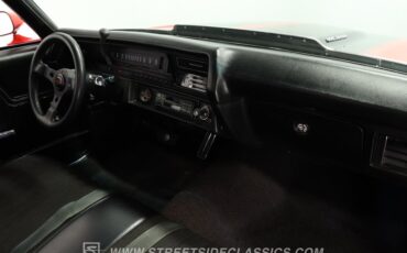 Chevrolet-Chevelle-1972-Torch-Red-Black-47