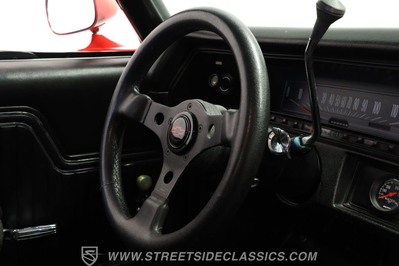 Chevrolet-Chevelle-1972-Torch-Red-Black-48