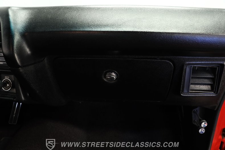 Chevrolet-Chevelle-1972-Torch-Red-Black-49