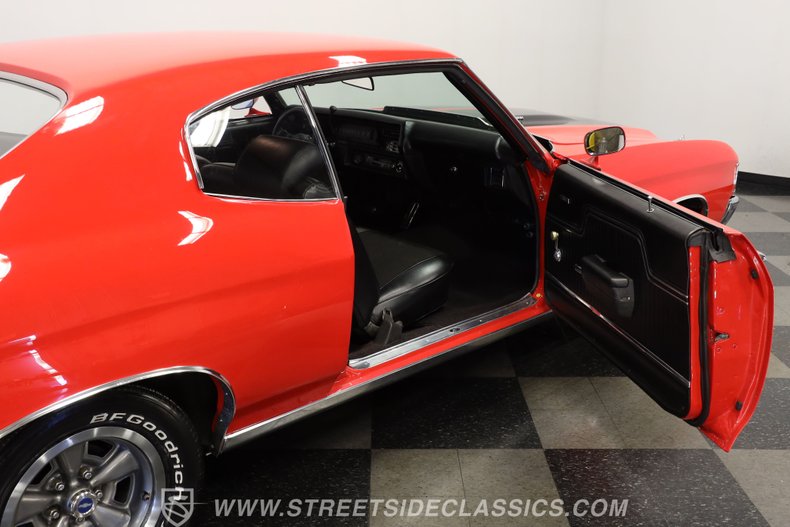 Chevrolet-Chevelle-1972-Torch-Red-Black-5