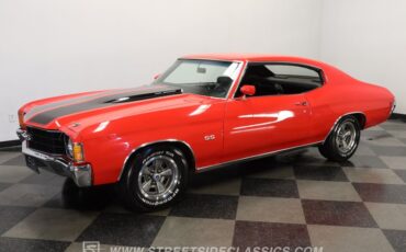 Chevrolet-Chevelle-1972-Torch-Red-Black-9
