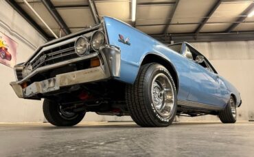 Chevrolet-Chevelle-ss-1967-Glacier-Blue-Black-14