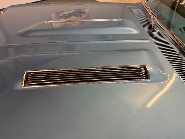 Chevrolet-Chevelle-ss-1967-Glacier-Blue-Black-16