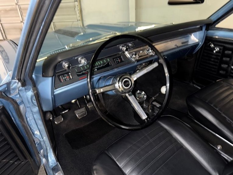 Chevrolet-Chevelle-ss-1967-Glacier-Blue-Black-18