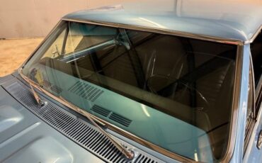 Chevrolet-Chevelle-ss-1967-Glacier-Blue-Black-21