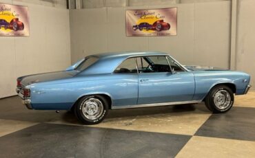 Chevrolet-Chevelle-ss-1967-Glacier-Blue-Black-40