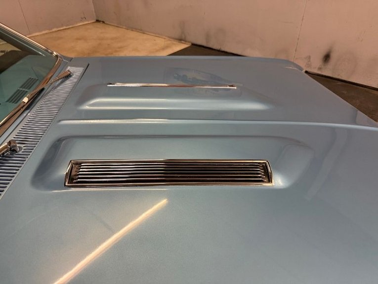 Chevrolet-Chevelle-ss-1967-Glacier-Blue-Black-42