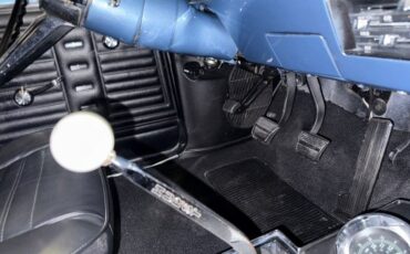 Chevrolet-Chevelle-ss-1967-Glacier-Blue-Black-43