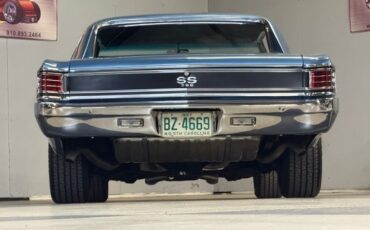 Chevrolet-Chevelle-ss-1967-Glacier-Blue-Black-47