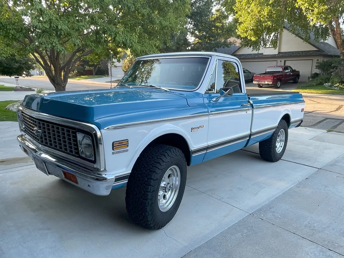 Chevrolet-Ck-1972-Blue-And-White-Blue-And-Black-10
