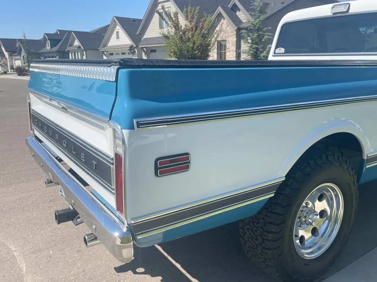 Chevrolet-Ck-1972-Blue-And-White-Blue-And-Black-19