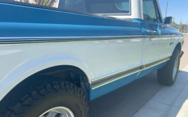 Chevrolet-Ck-1972-Blue-And-White-Blue-And-Black-2