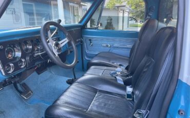 Chevrolet-Ck-1972-Blue-And-White-Blue-And-Black