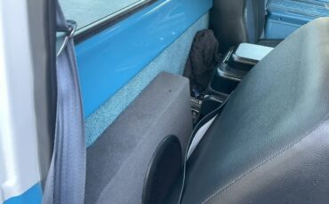 Chevrolet-Ck-1972-Blue-And-White-Blue-And-Black-8